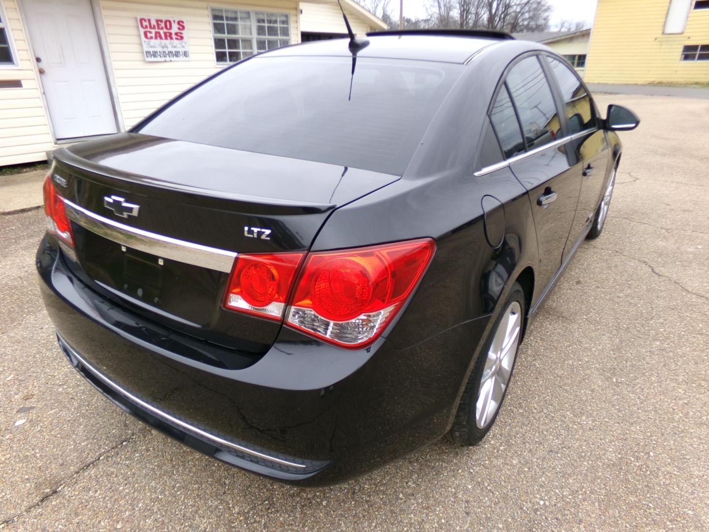 2013 Carbon Flash Metallic /Black Chevrolet Cruze LTZ (1G1PG5SBXD7) with an 1.4L Turbo engine, automatic transmission, located at 401 First NE, Bearden, AR, 71720, (870) 687-3414, 33.726528, -92.611519 - Photo#22